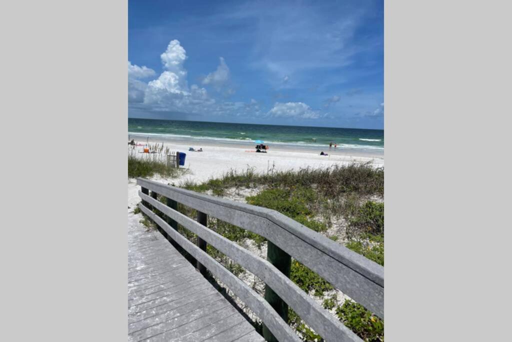 Villa Beach House! Clearwater Beach Exterior foto